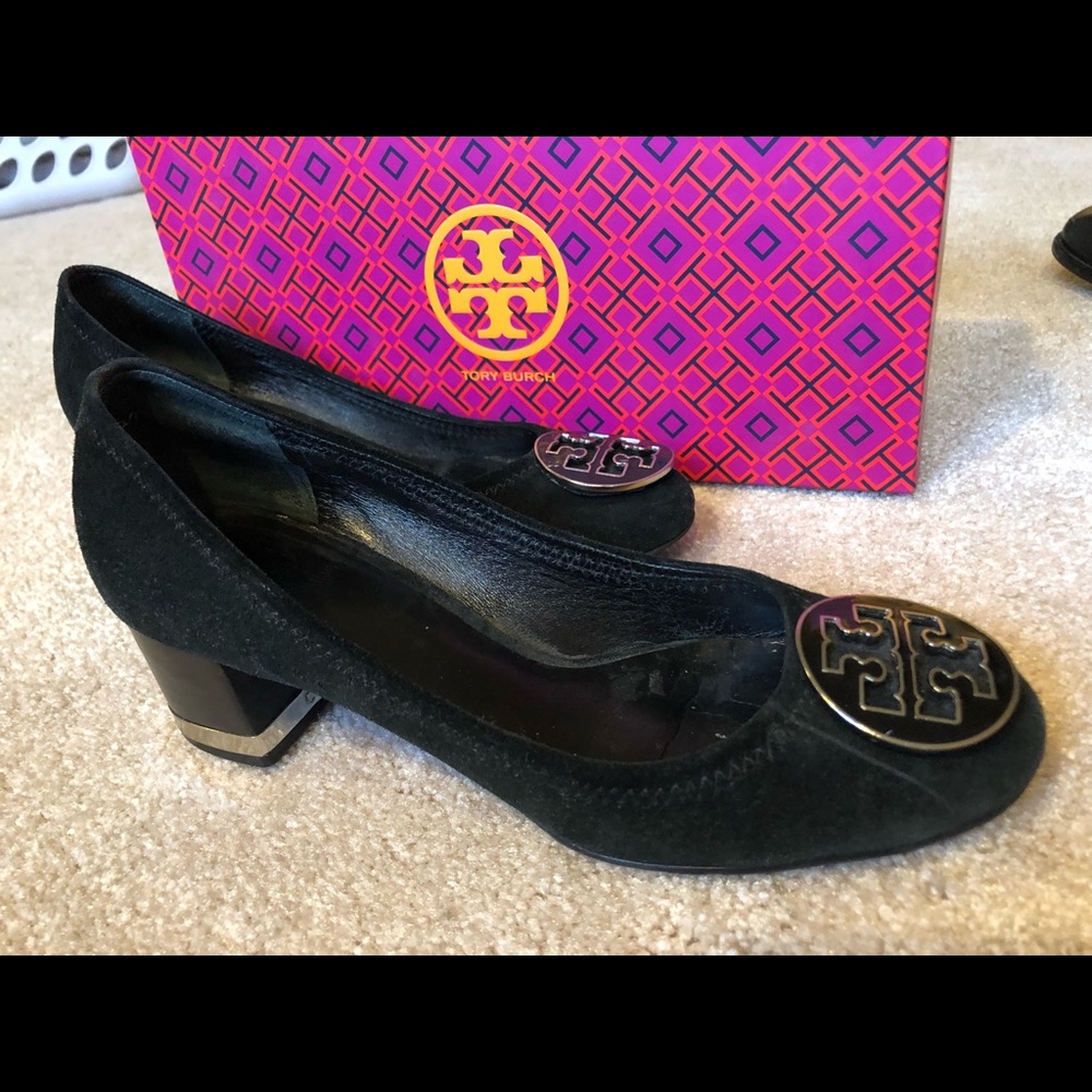 Tory Burch Black Suede Low Heel Pump Size 7